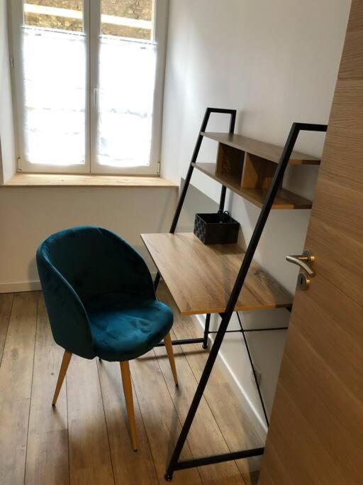 Apartment F2 Au Pied De La Basilique *